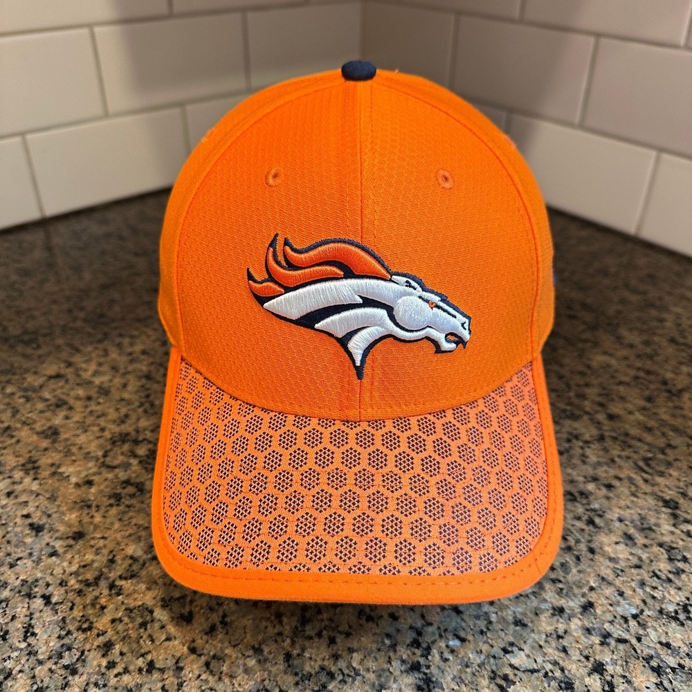 Denver Broncos Hat New Era 39THIRTY Men's M-L Orange NFL Player Issue Stretch